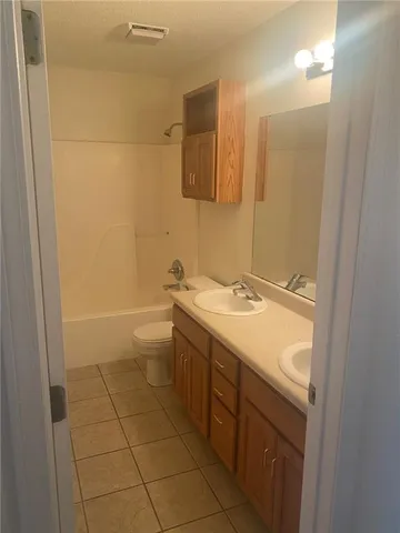 $7,250,000 | 109 Commercial Street, Warrensburg, MO 64093