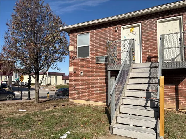 $7,250,000 | 109 Commercial Street, Warrensburg, MO 64093