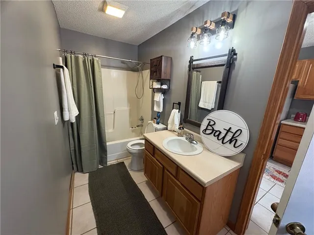 $7,250,000 | 109 Commercial Street, Warrensburg, MO 64093