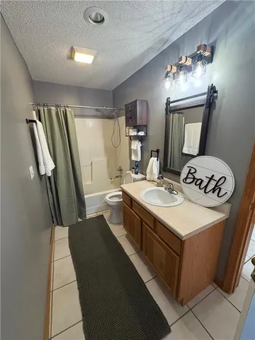 $7,250,000 | 109 Commercial Street, Warrensburg, MO 64093