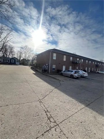 $7,250,000 | 109 Commercial Street, Warrensburg, MO 64093