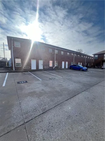 $7,250,000 | 109 Commercial Street, Warrensburg, MO 64093