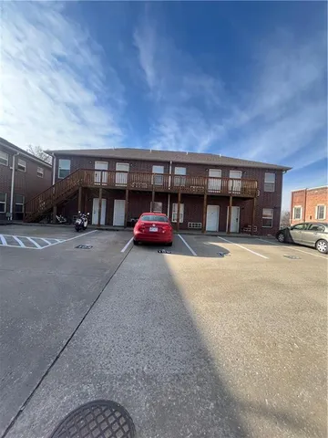 $7,250,000 | 109 Commercial Street, Warrensburg, MO 64093