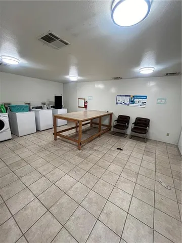 $7,250,000 | 109 Commercial Street, Warrensburg, MO 64093