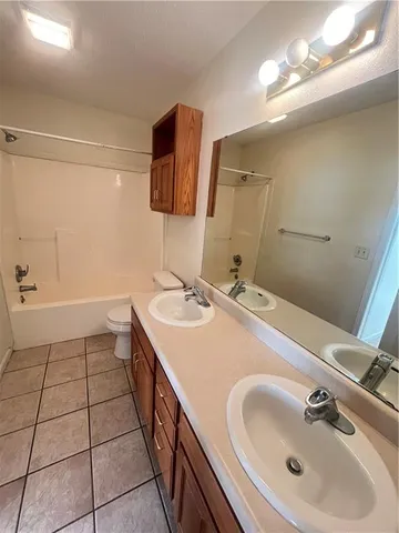 $7,250,000 | 109 Commercial Street, Warrensburg, MO 64093