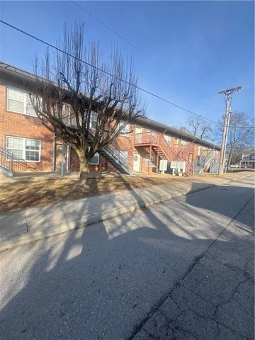 $7,250,000 | 109 Commercial Street, Warrensburg, MO 64093