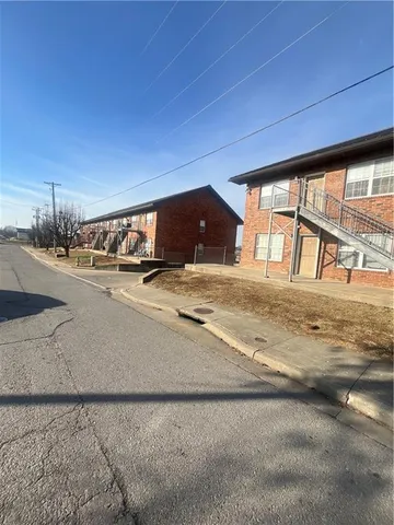 $7,250,000 | 109 Commercial Street, Warrensburg, MO 64093