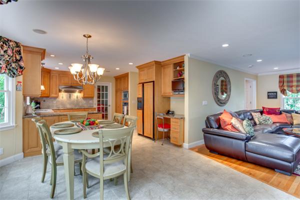 15 Valley Road North Reading, MA 01864 - Photo 9 of 30 Gallery Image 9