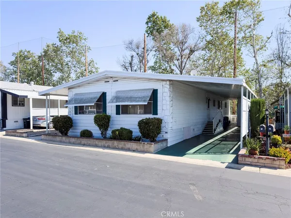 $199,000 | 24921 Muirlands Boulevard, Unit 28, Lake Forest, CA 92630