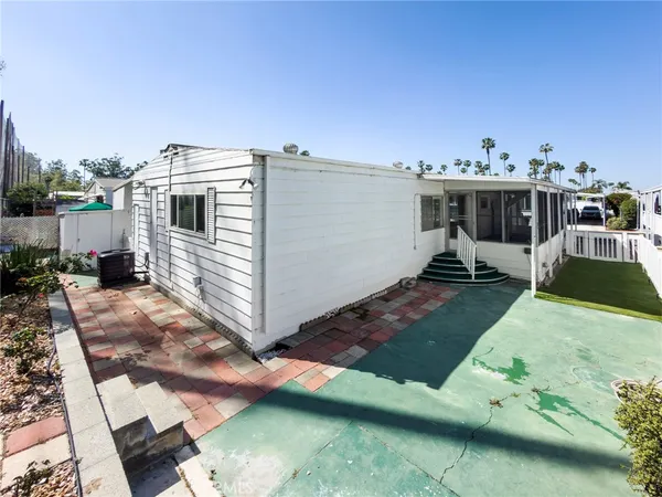 $199,000 | 24921 Muirlands Boulevard, Unit 28, Lake Forest, CA 92630