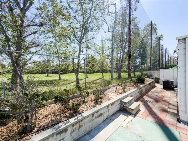 $199,000 | 24921 Muirlands Boulevard, Unit 28, Lake Forest, CA 92630