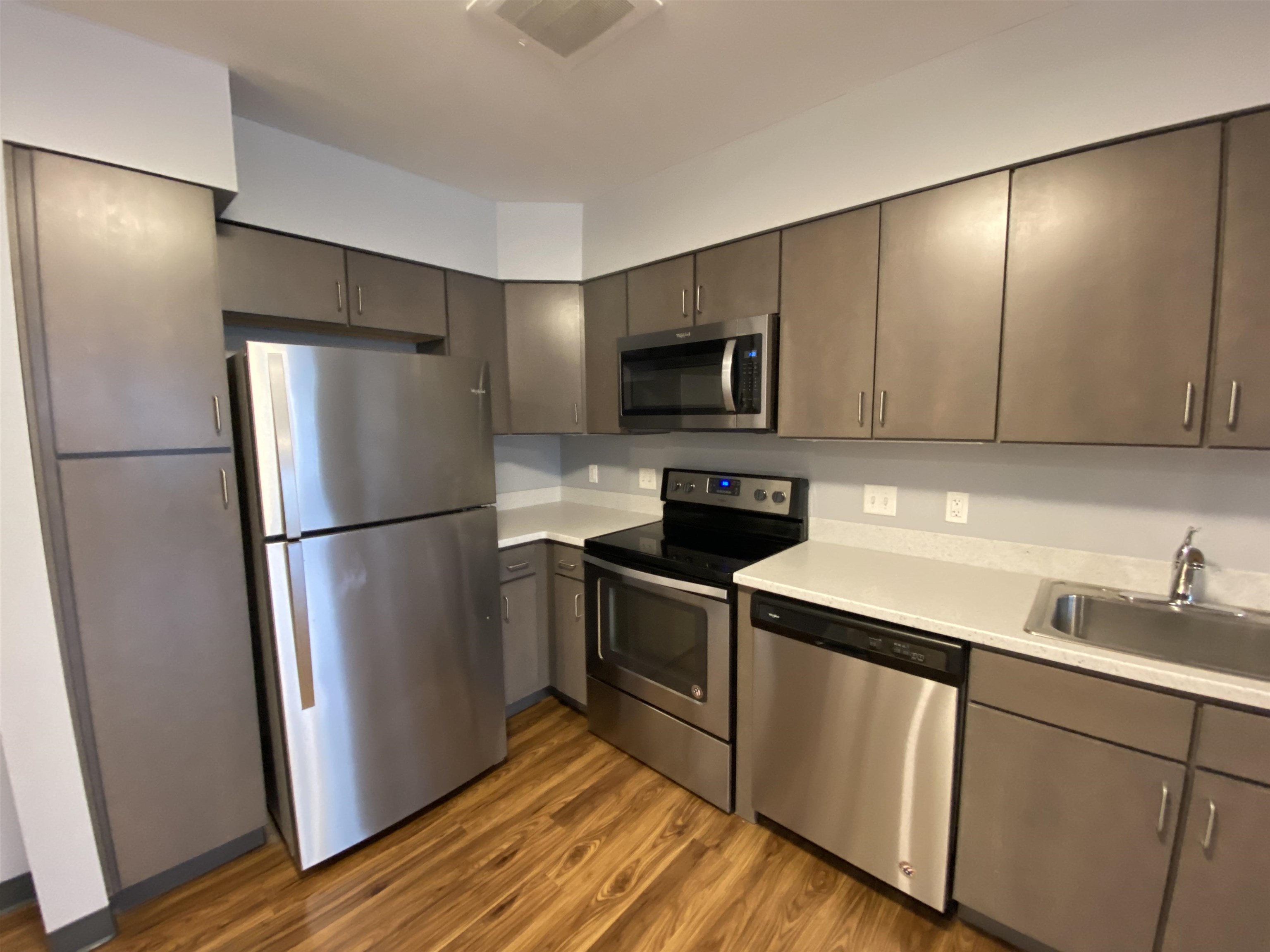 10 East Ridge Drive, Unit 207 Milford, NH 03055 - Photo 4 of 44