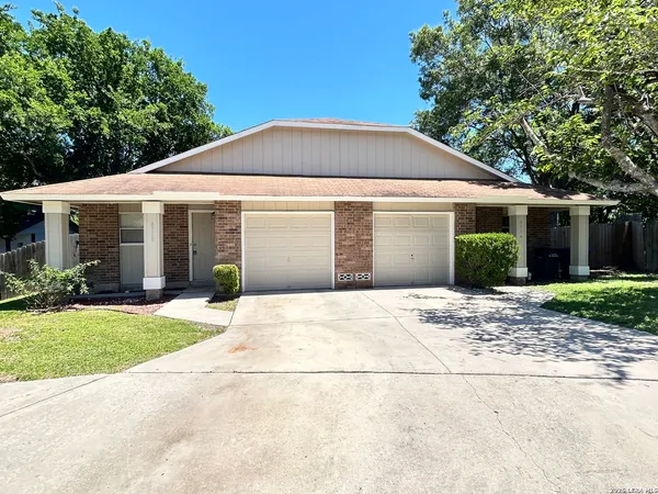 $1,350 | 6308 Worchester Knoll, San Antonio, TX 78233