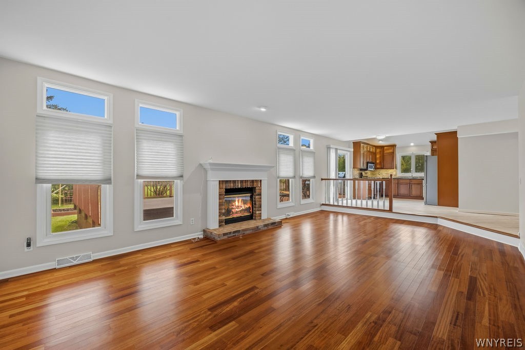 951 Robin Road Amherst, NY 14228 - Photo 2 of 47 Gallery Image 2