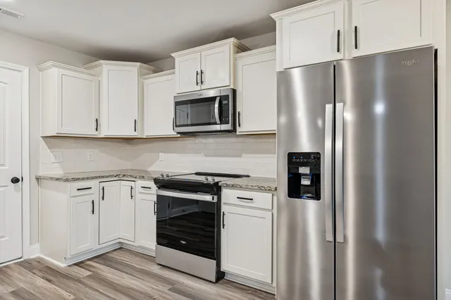 $395,000 | 216 Fieldstone Lane, Springfield, TN 37172