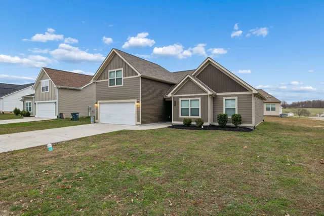 $395,000 | 216 Fieldstone Lane, Springfield, TN 37172