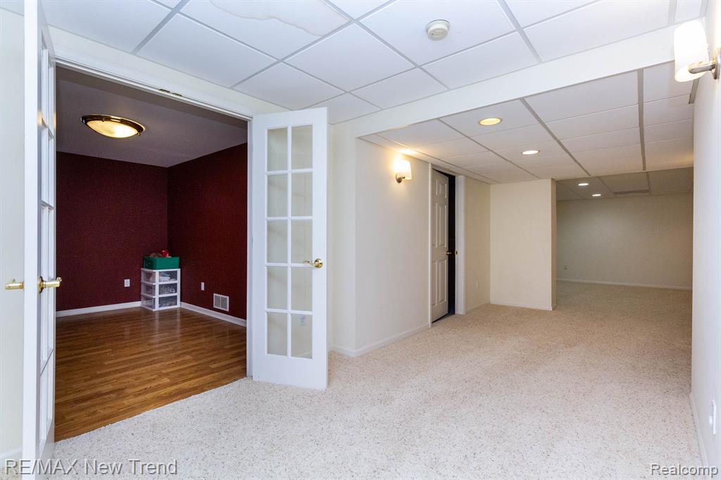 4905 Ravine Court Ann Arbor, MI 48105 - Photo 32 of 46
