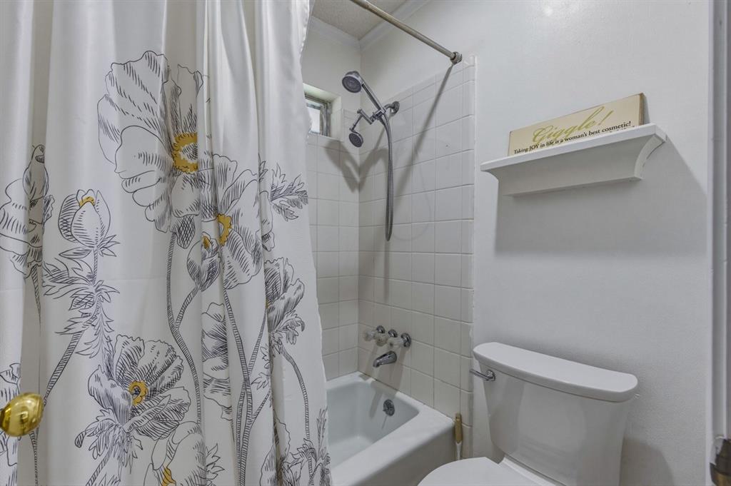 6306 Oakleaf Road Dallas, TX 75248 - Photo 35 of 40