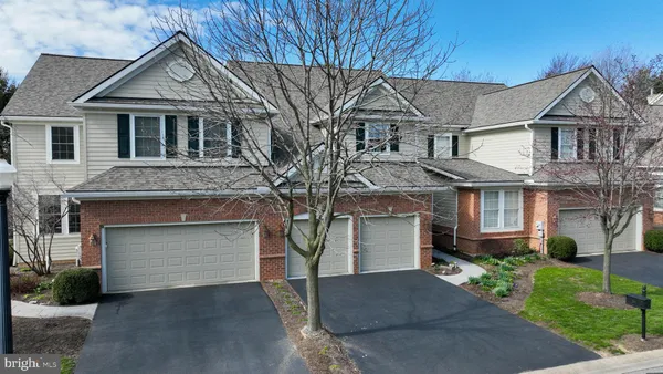 $490,000 | 66 Farmview Lane, Lititz, PA 17543