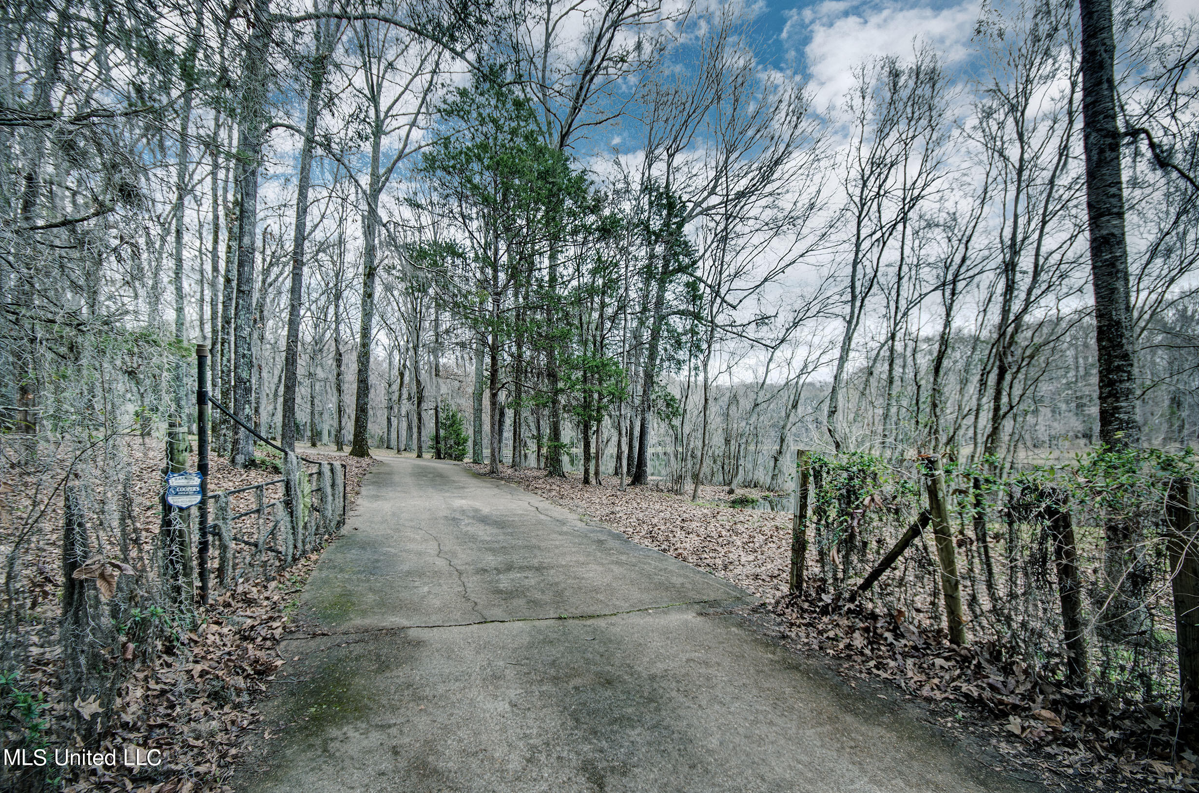 7268 Highway 467 Edwards, MS 39066 - Photo 2 of 43 IMGP0740_3_4