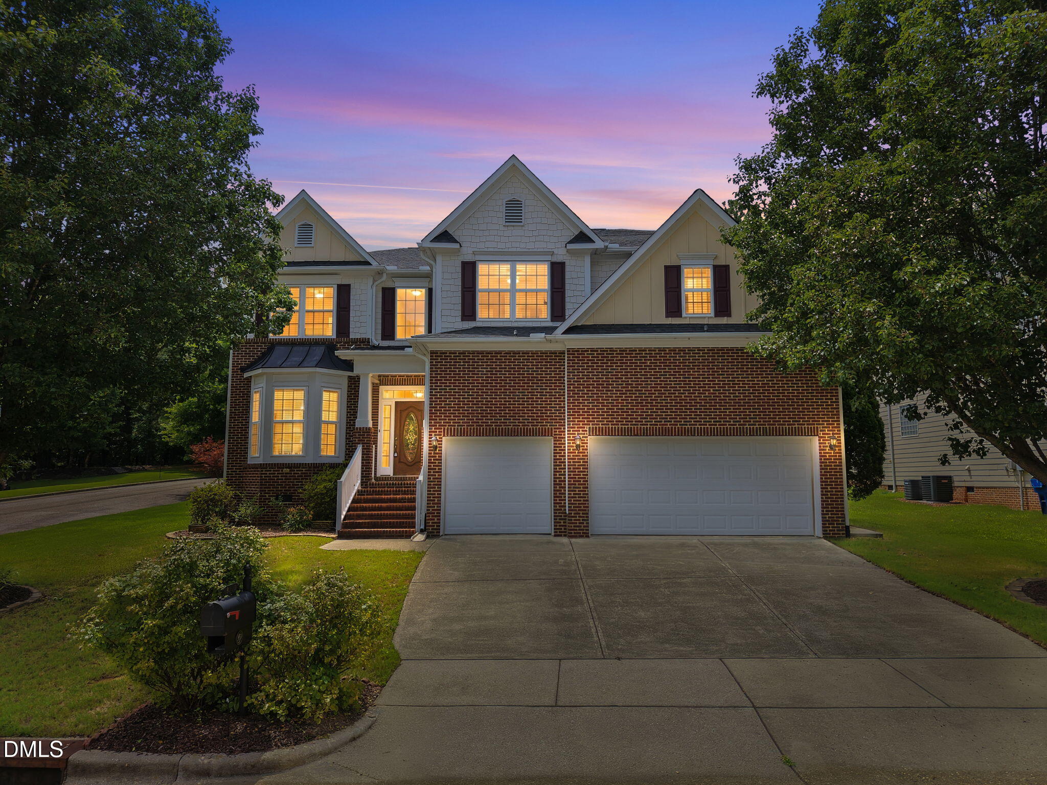 1-web-or-mls-3220 Queensland Rd - Raleig