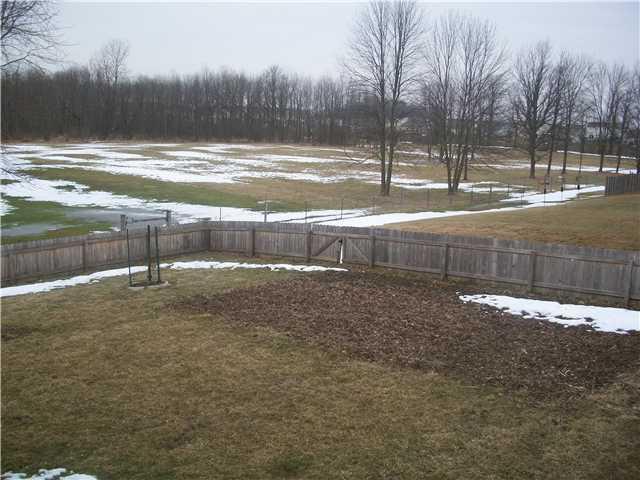 8834 Rapp Drive Indianapolis, IN 46237 - Photo 3 of 7 Gallery Image 3