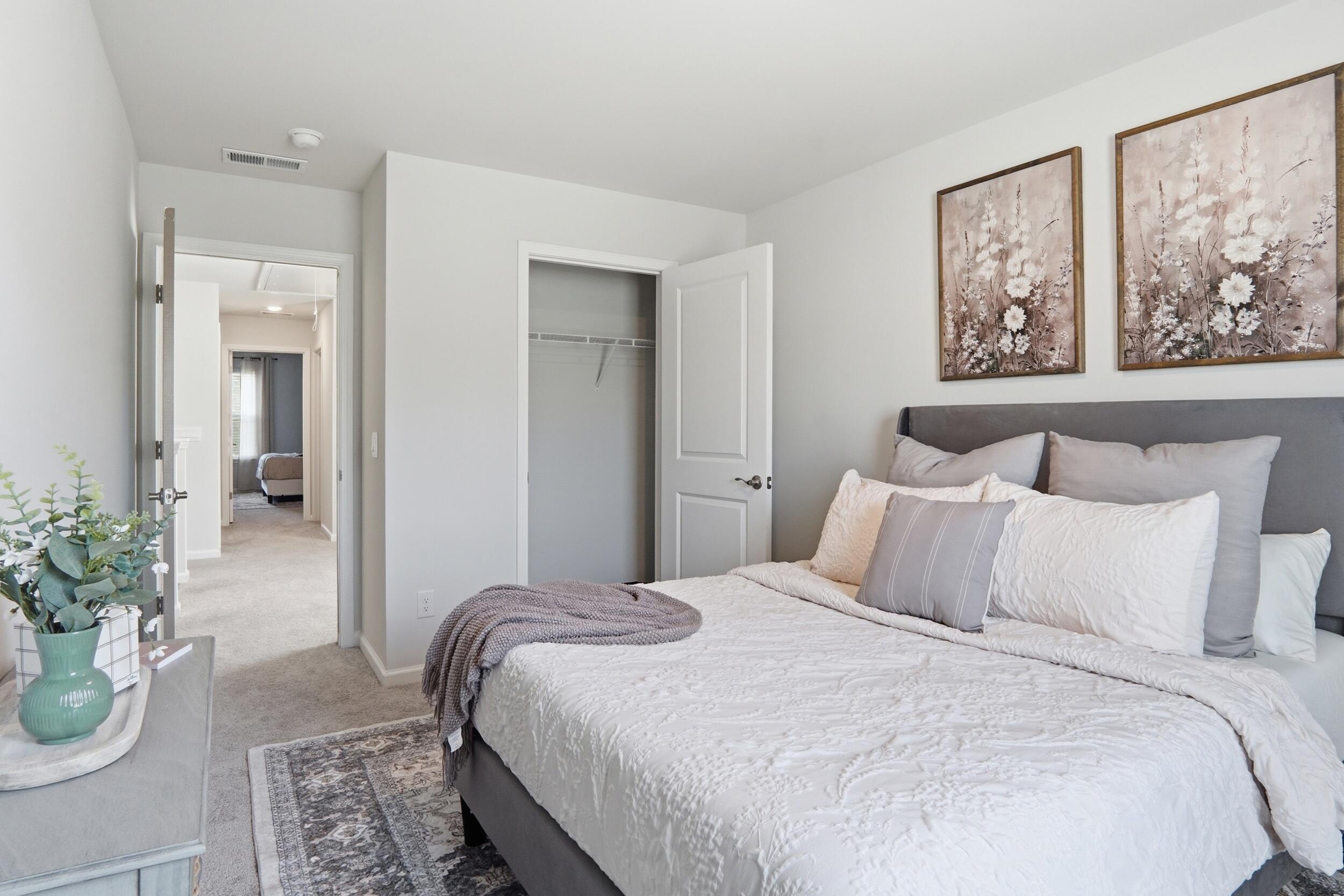 190 East Pinckney Street Summerville, SC 29485 - Photo 25 of 49 Bedroom 2