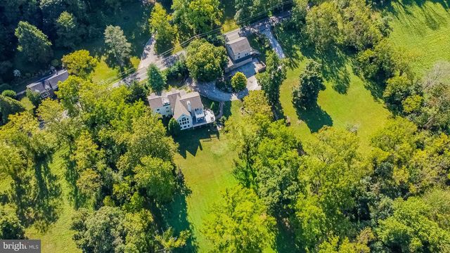 $1,170,000 | 1465 Hollow Road, Chester Springs, PA 19425