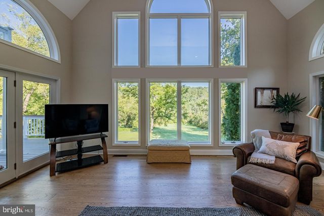 $1,170,000 | 1465 Hollow Road, Chester Springs, PA 19425