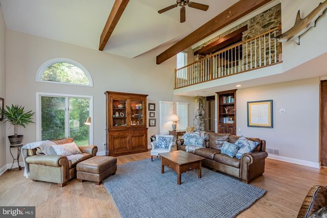 $1,170,000 | 1465 Hollow Road, Chester Springs, PA 19425