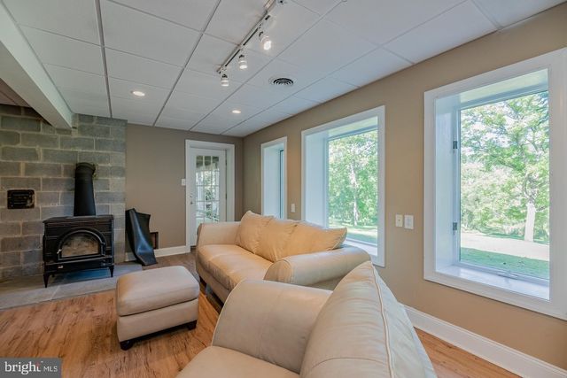 $1,170,000 | 1465 Hollow Road, Chester Springs, PA 19425