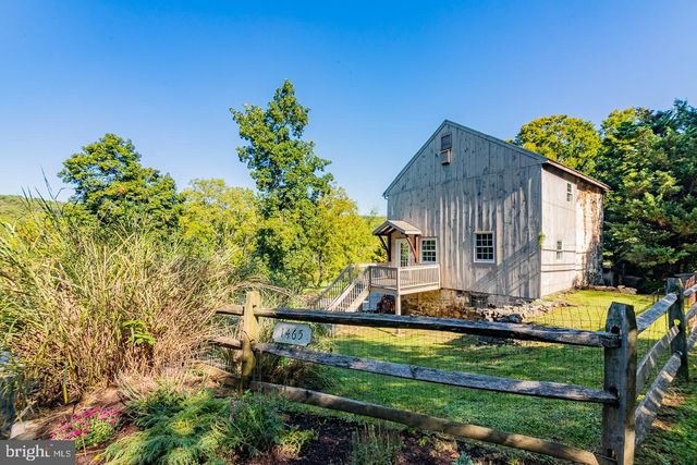 $1,170,000 | 1465 Hollow Road, Chester Springs, PA 19425