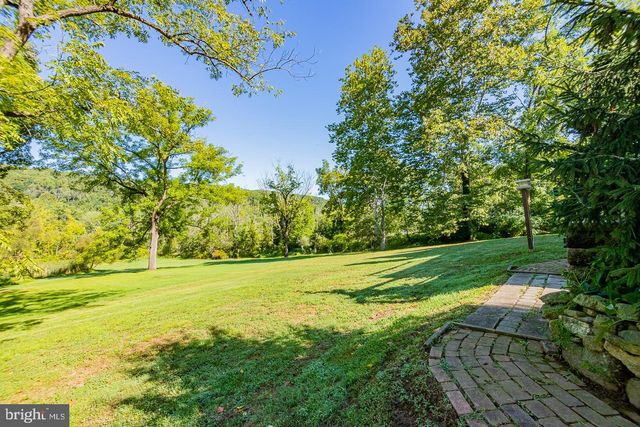 $1,170,000 | 1465 Hollow Road, Chester Springs, PA 19425