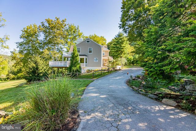 $1,170,000 | 1465 Hollow Road, Chester Springs, PA 19425