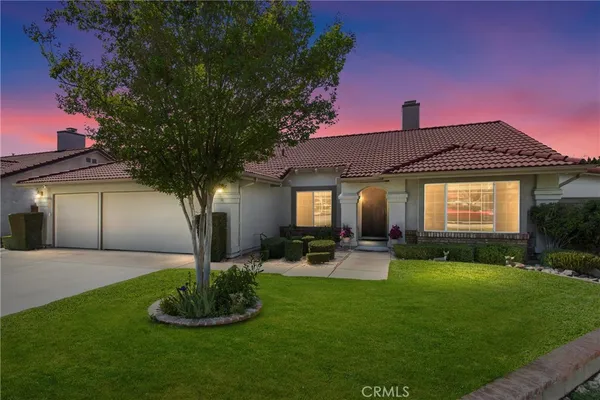 $685,000 | 927 Knightsbridge Lane, Redlands, CA 92374