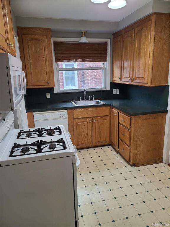 21544 Newcastle Road Harper Woods, MI 48225 - Photo 6 of 16