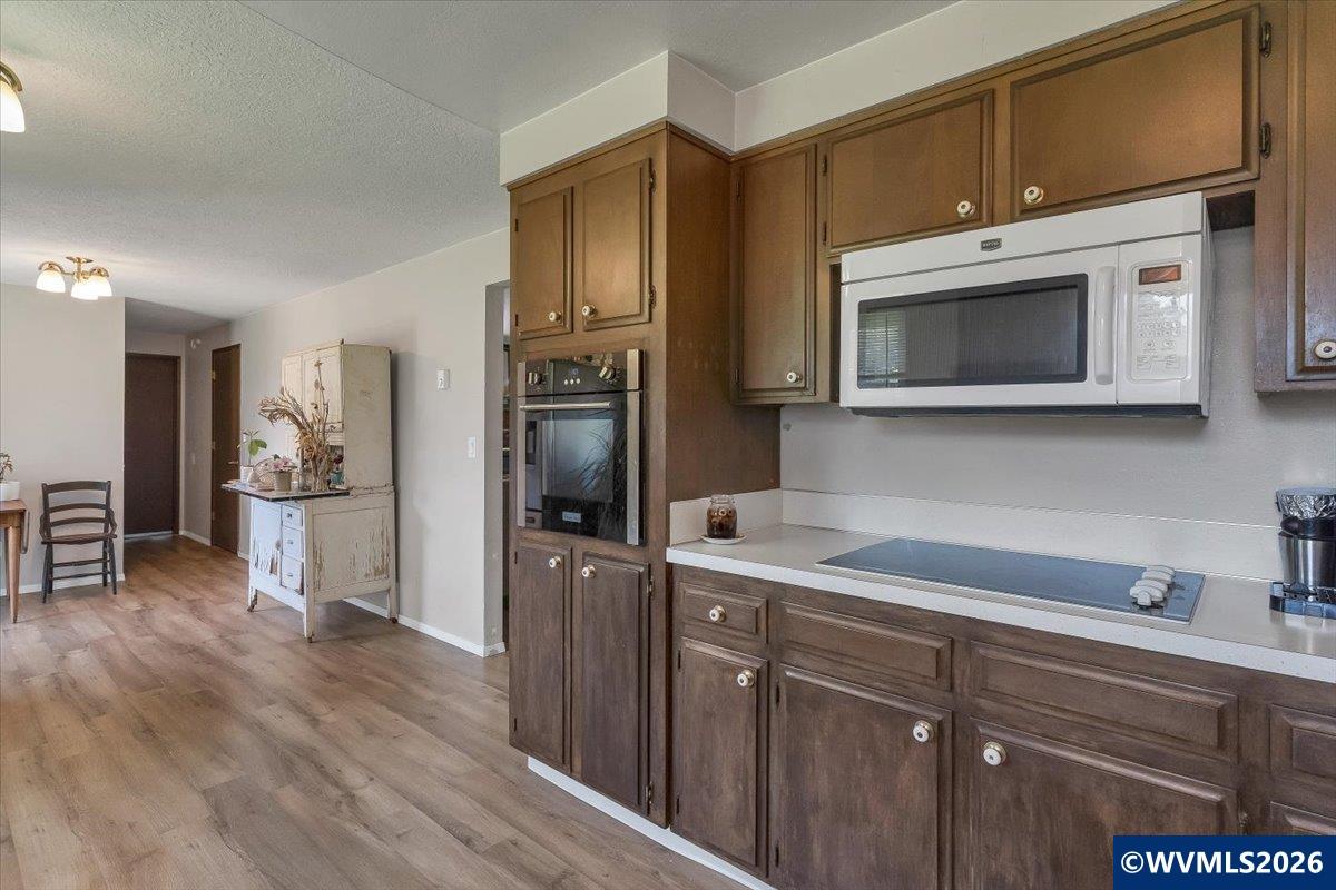 4842 Lone Oak Road Southeast Salem, OR 97302 - Photo 11 of 32