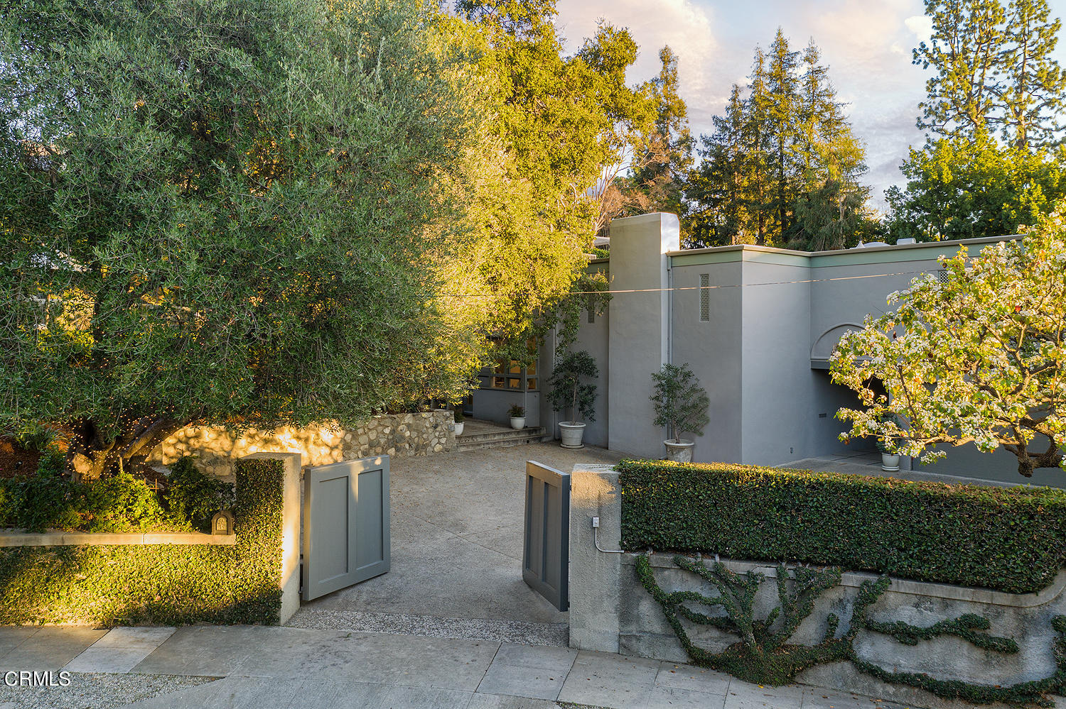 490 La Loma Road Pasadena, CA 91105 - Photo 2 of 59 490 La Loma Rd 002-mls