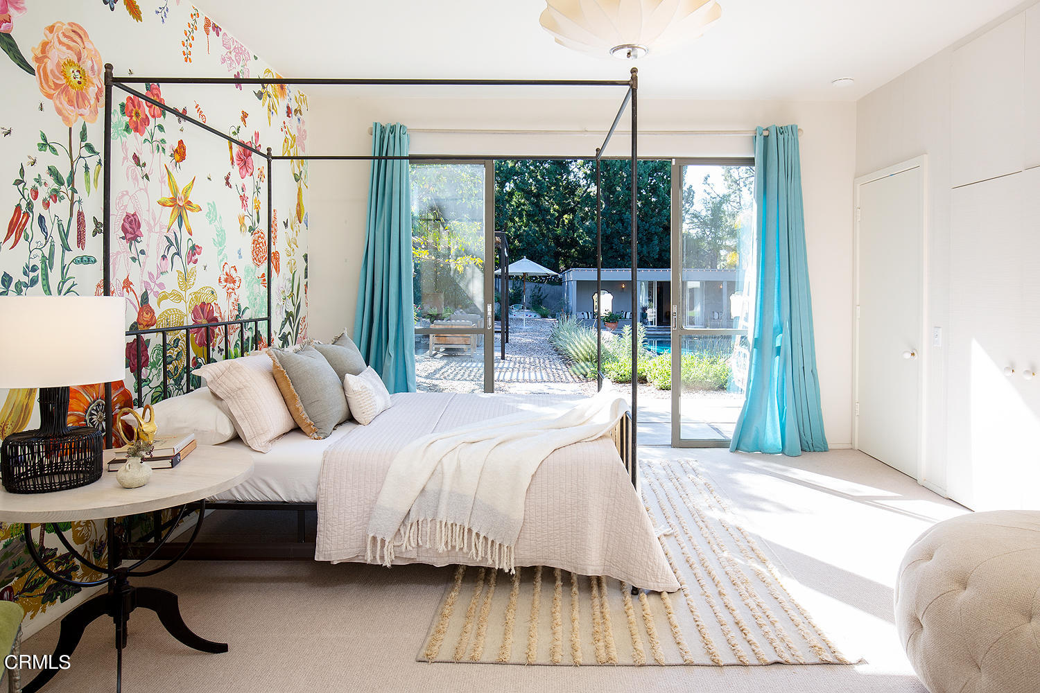 490 La Loma Road Pasadena, CA 91105 - Photo 26 of 59 a bedroom with a bed and a balcony view