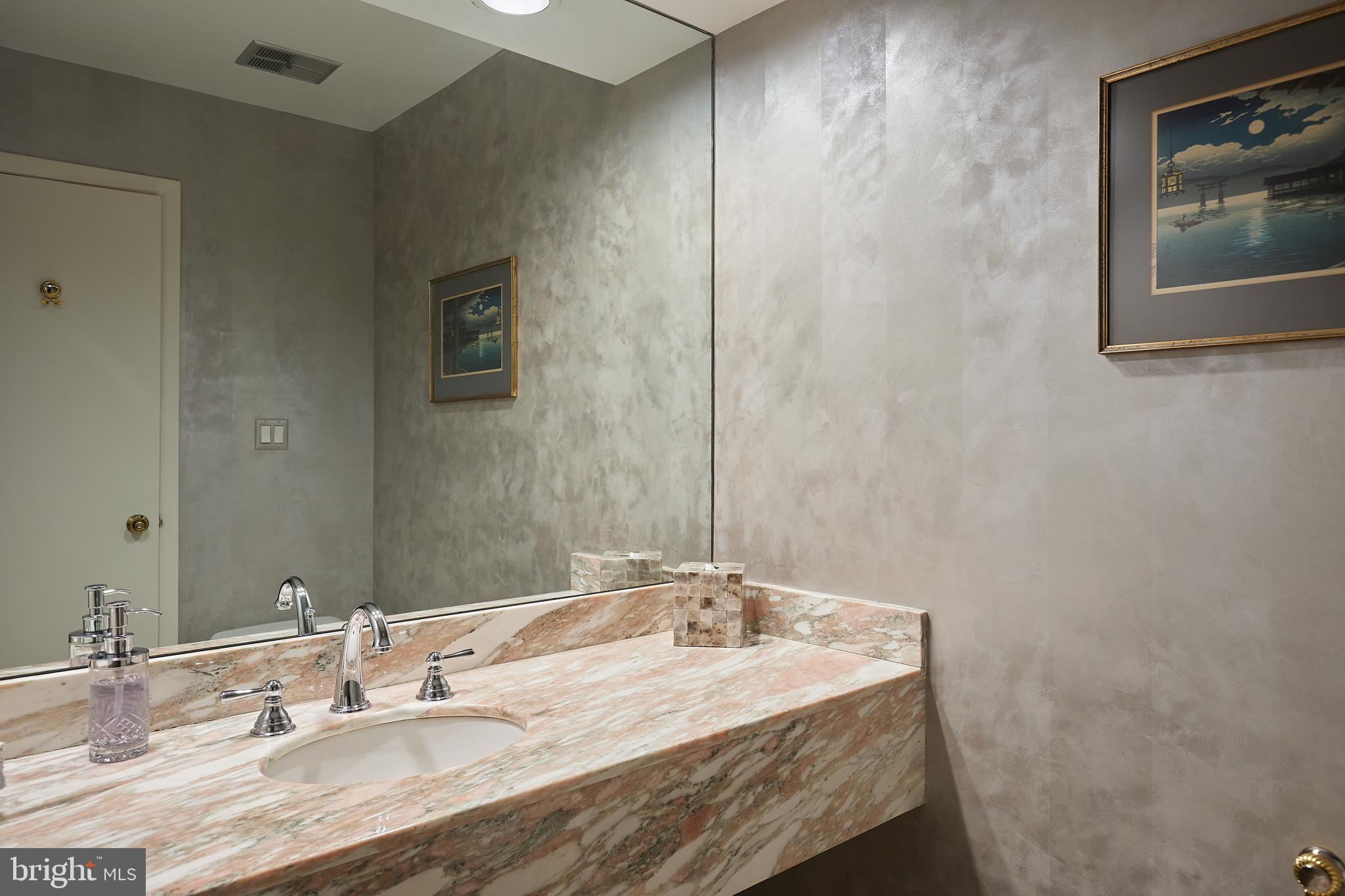 10811 Barn Wood Lane Potomac, MD 20854 - Photo 23 of 41 Main Floor Powder Room