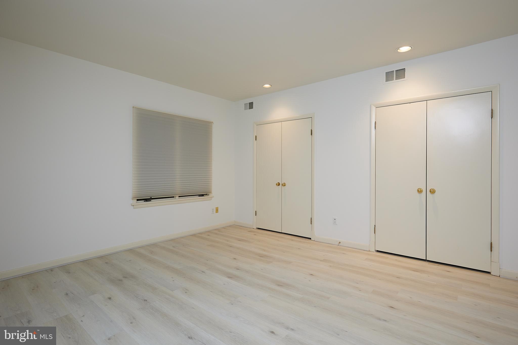 10811 Barn Wood Lane Potomac, MD 20854 - Photo 30 of 41 Lower Level Bedroom #5