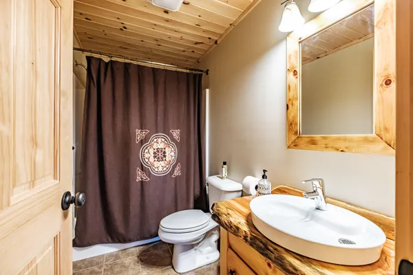 $1,250,000 | 5 Wills Way, Bethel, ME 04217