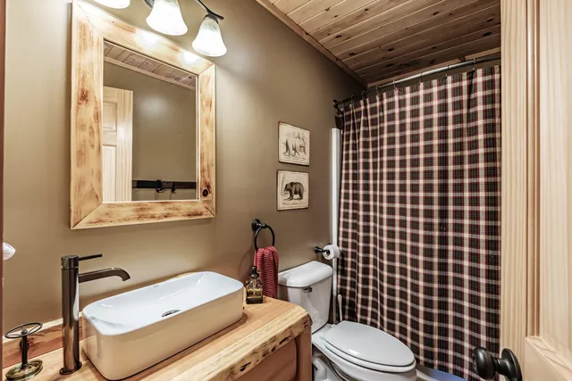 $1,300,000 | 5 Wills Way, Bethel, ME 04217