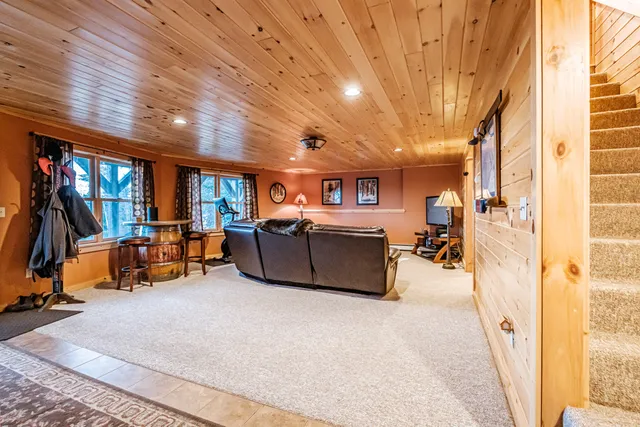 $1,300,000 | 5 Wills Way, Bethel, ME 04217