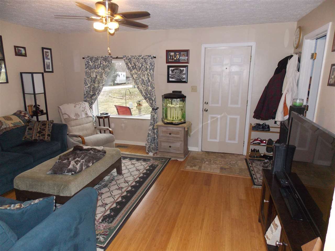 68 Walnut Heights Road Bedford, IN 47421 - Photo 3 of 23