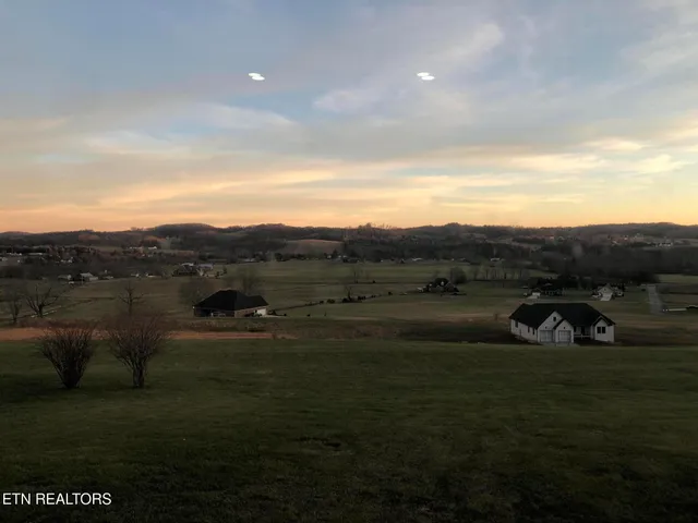 $575,000 | 162 Canary Lane, Speedwell, TN 37870