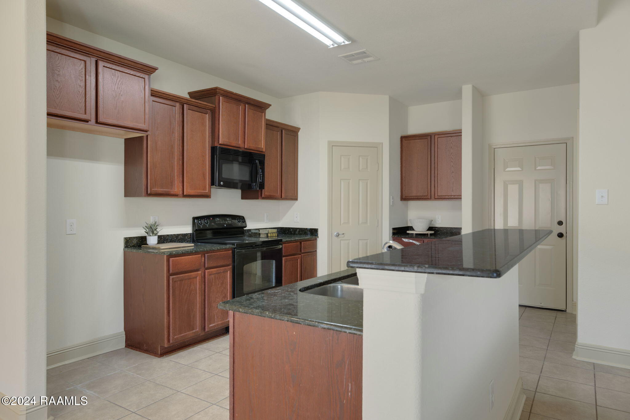 110 Boston Carencro, LA 70520 - Photo 7 of 19 7-web-or-mls-110 Boston Ct-7