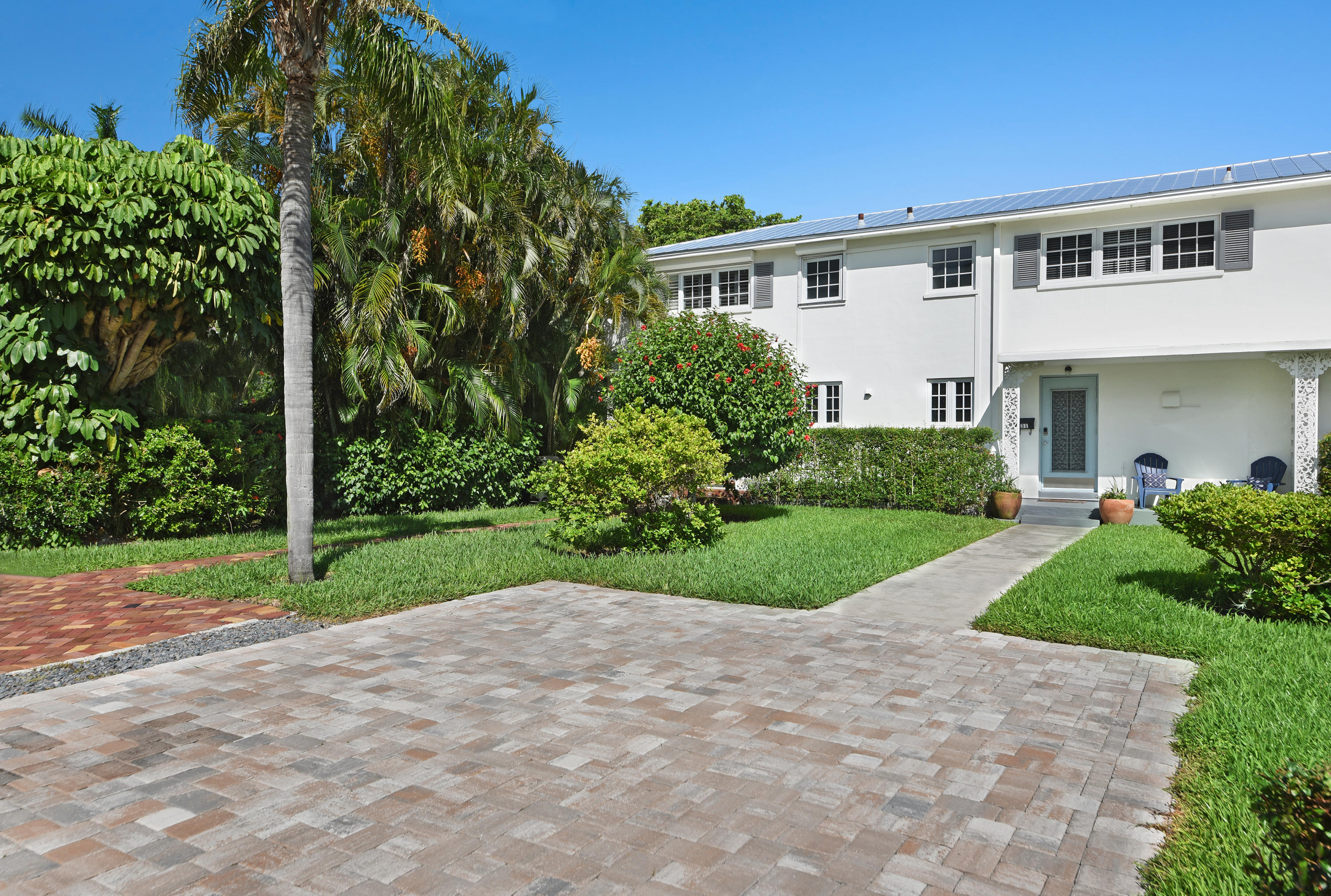 31 E Road Delray Beach, FL 33483 - Photo 16 of 17 4 parking spaces