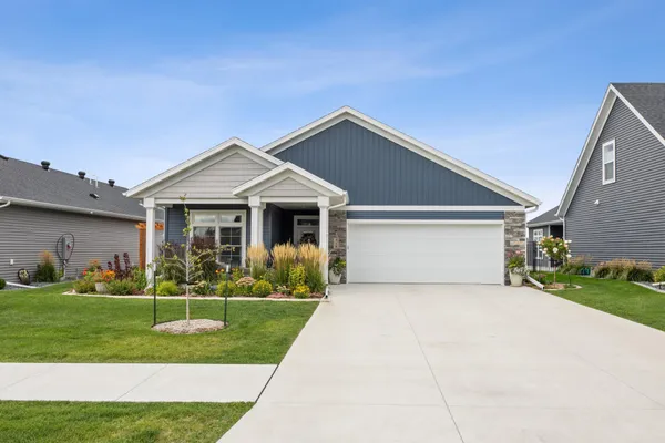 $775,000 | 818 Rania Way West, West Fargo, ND 58078