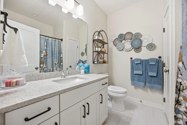 $775,000 | 818 Rania Way West, West Fargo, ND 58078